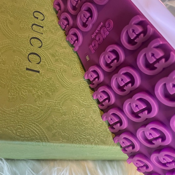 GUCCI soft rubber GG slides in Vintage - Picture 3 of 3